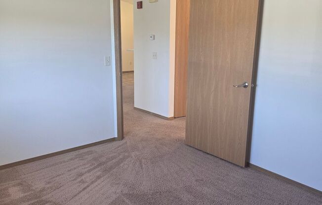 2 beds, 1 bath, 856 sqft, $1,269, Unit PL   7302