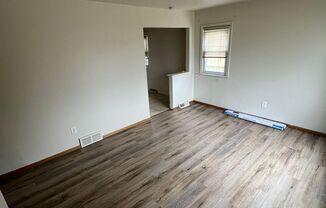 3 beds, 1 bath, $1,400