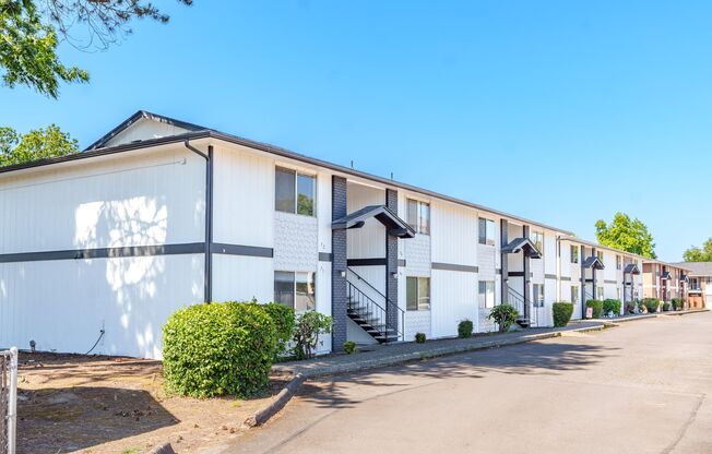 450-Chandelle Apartments
