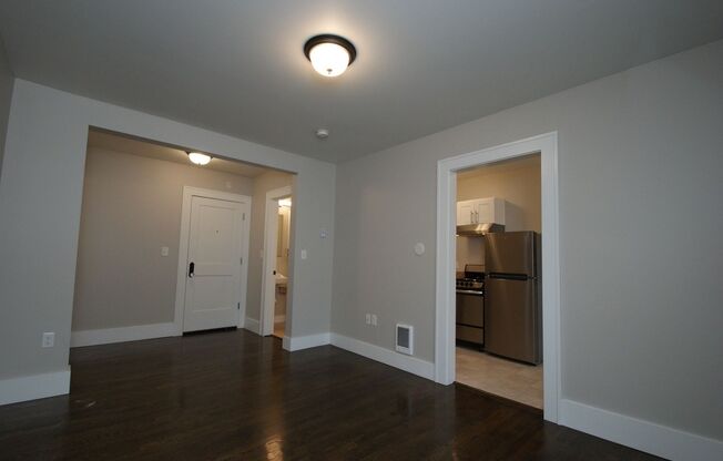 1 bed, 1 bath, 620 sqft, $1,725, Unit 304