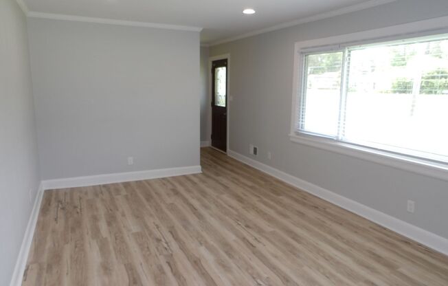 3Bd/2BA   Brick Ranch Home