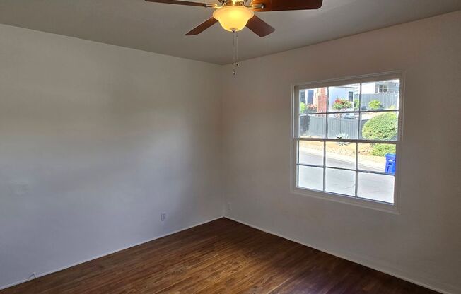 2 beds, 1 bath, $3,200