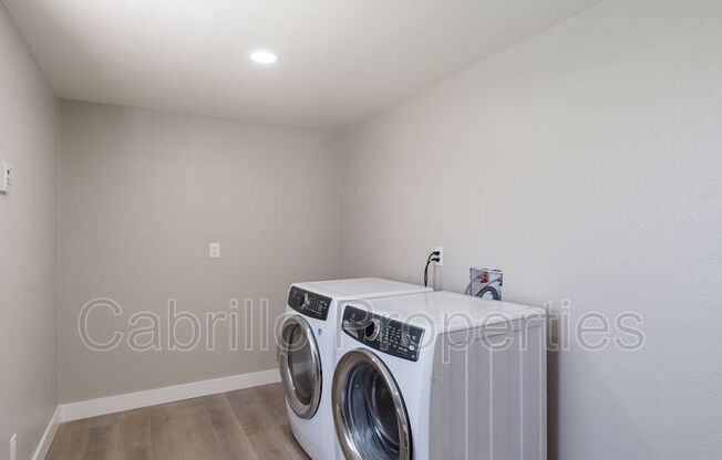 1 bed, 1 bath, 500 sqft, $2,195