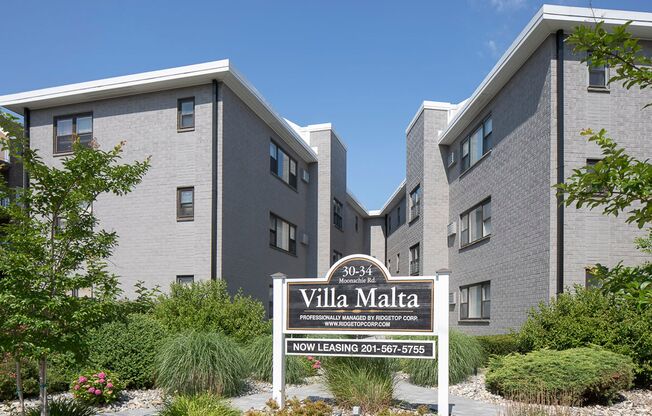 Villa Malta: In-Unit Washer & Dryer, Water Included, Cat Friendly, and Walk-In Closets