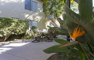 La Mesa 1b/1ba with Onsite Laundry, Parking, AC, and More!