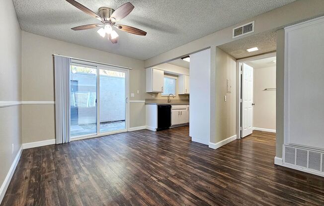 3 beds, 1.5 baths, $2,995, Unit 03