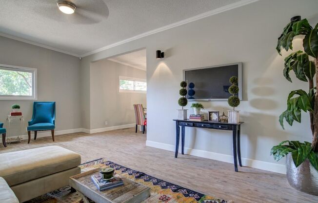 Pre-leasing for Summer/Fall! Gorgeous Remodeled Home in Central Lubbock