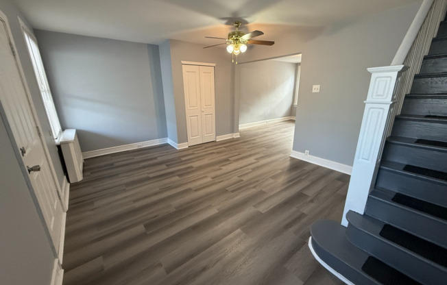 4 XX DELPHINE ST