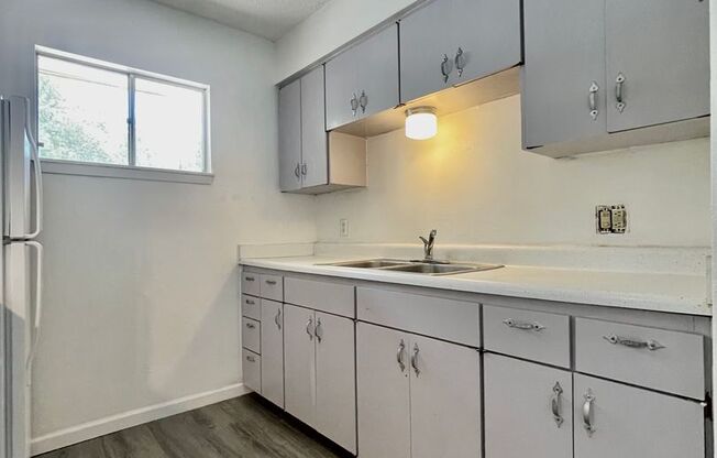 1 bed, 1 bath, 660 sqft, $1,050, Unit 104