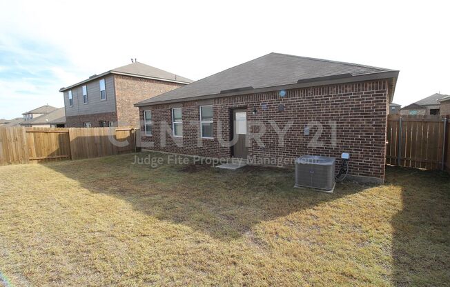 4 beds, 2 baths, $2,200