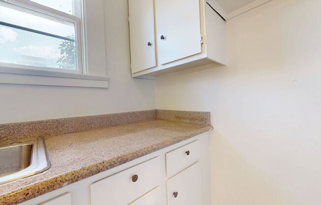 Studio, 1 bath, 489 sqft, $1,628, Unit 223