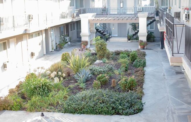 1 bed, 1 bath, 537 sqft, $1,475, Unit 832 #36