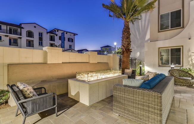 outdoor lounge