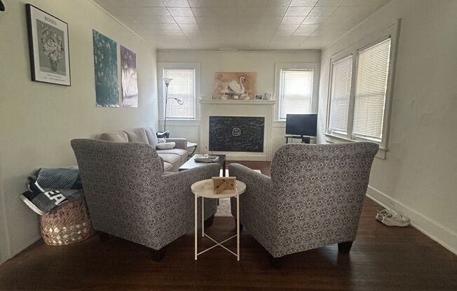 *Available 2026* Charming 3 Bed 1 Bath Home!