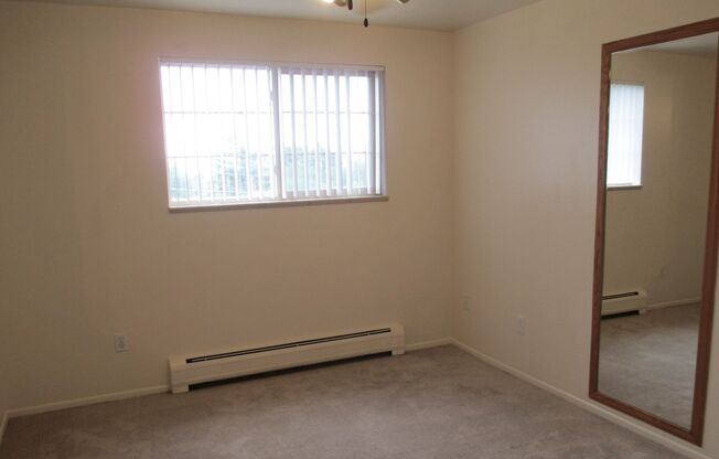 1 bed, 1 bath, $1,695, Unit 660-302