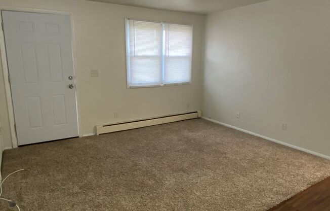 1 bed, 1 bath, 500 sqft, $745, Unit D