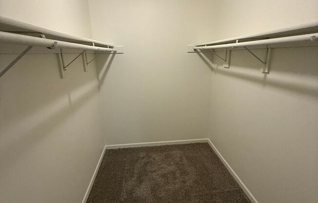 2 beds, 1 bath, 775 sqft, $890, Unit 364I