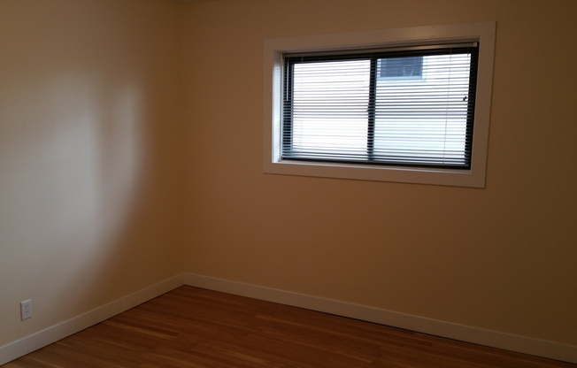 1639 Farwell