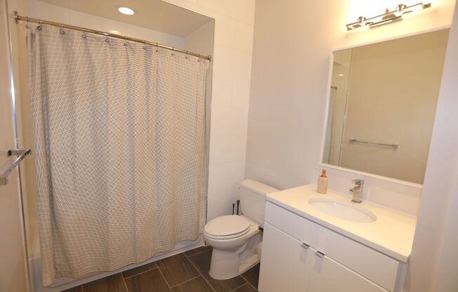 2 beds, 2 baths, $3,700, Unit UNIT 205