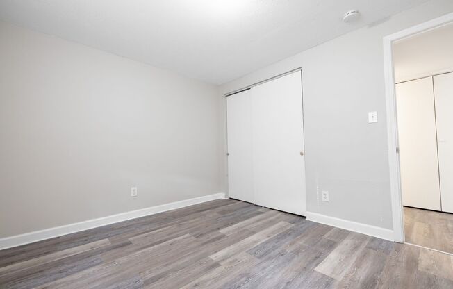 2 beds, 1 bath, $930, Unit Unit 1D