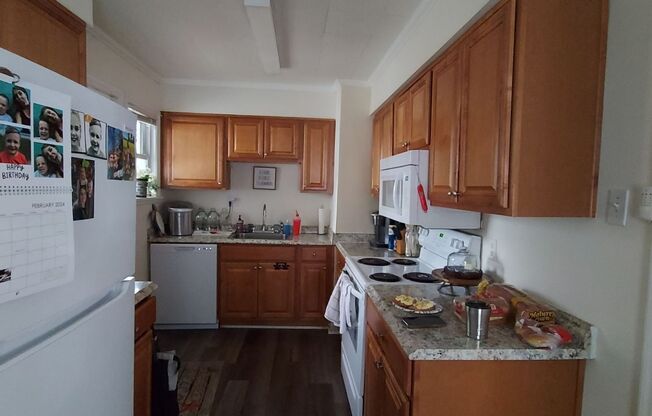 3 beds, 1 bath, $1,495