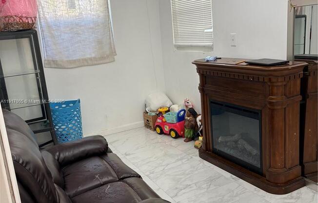 1560 NORTHWEST 25 AVE