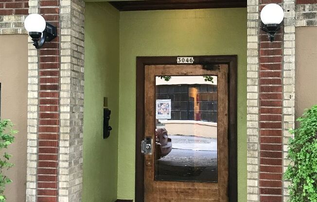 Studio, 1 bath, 310 sqft, $1,299, Unit 204