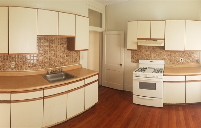 2 beds, 1 bath, $2,150, Unit 1