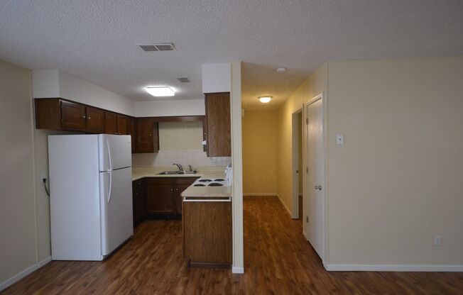 1 bed, 1 bath, 650 sqft, $625, Unit A