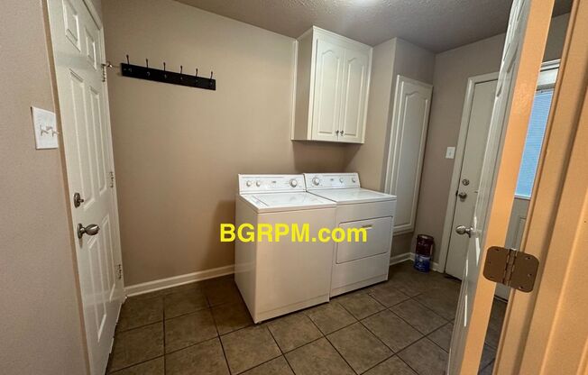 3 beds, 2 baths, $1,375