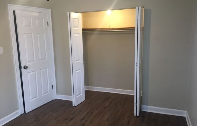 2 beds, 1 bath, 950 sqft, $1,500