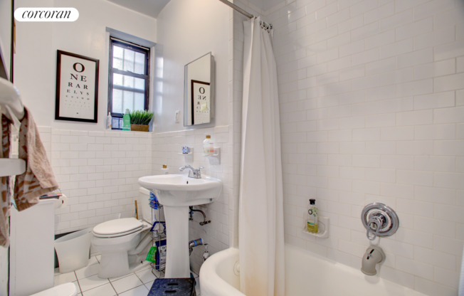 315 W 102 ST