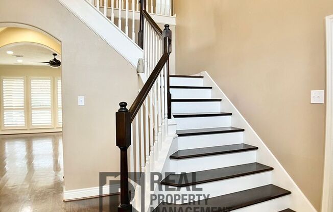 Gorgeous Two Story Home in Sugar Land, TX
