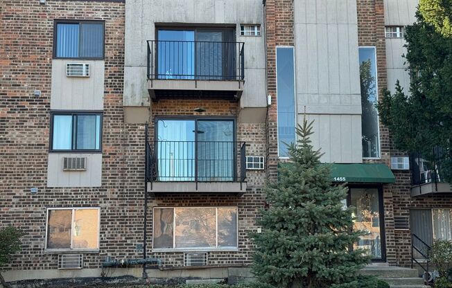 1 bed, 1 bath, $1,375, Unit Unit 201