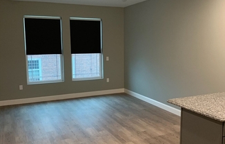 Studio, 1 bath, 999 sqft, $1,750, Unit 303