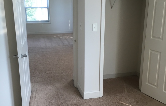 2 beds, 2 baths, 840 sqft, $1,966, Unit 4-0302