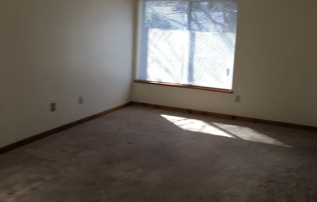 Hampstead Village Green D-H