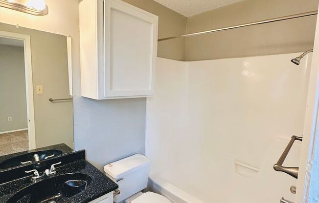 Studio, 1 bath, 500 sqft, $795, Unit 204