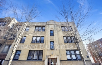 3501 N RACINE AVE
