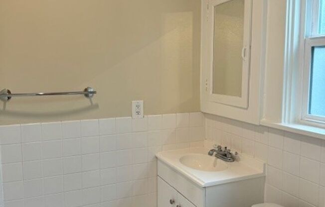 1 bed, 1 bath, $2,475, Unit 3109