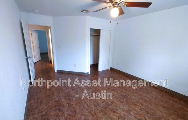 704 w 6th Street, Apt #C Taylor TX 76574