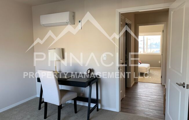 2 beds, 1 bath, 1,000 sqft, $1,400, Unit UNIT E