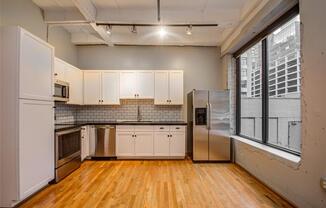 917 Main St