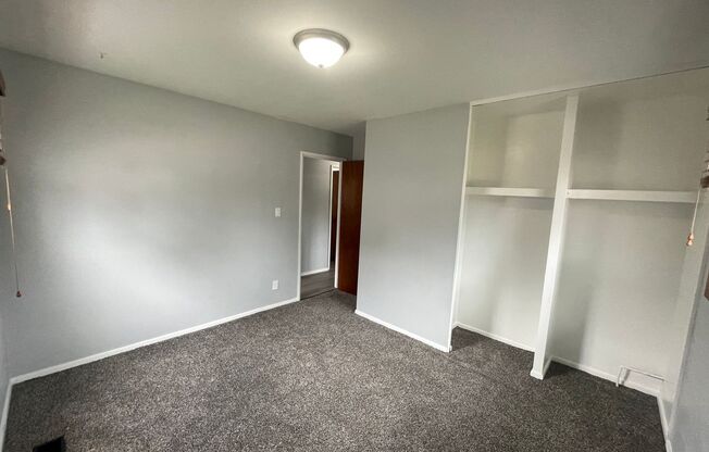 3 beds, 1 bath, $1,295