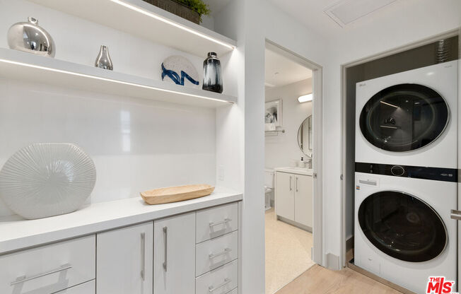1 bed, 1 bath, 720 sqft, $4,195, Unit 310