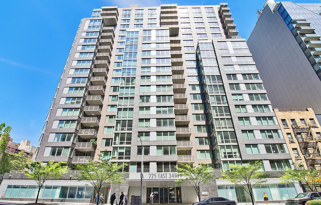 2 beds, 1 bath, 1,005 sqft, $6,250, Unit 7B
