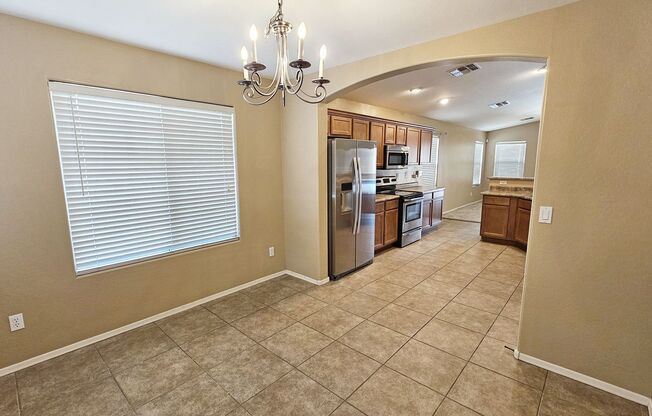 Beautiful 4 bedroom, 2 bath, single level home in Maricopa