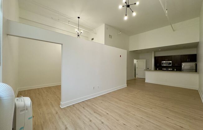 1 bed, 1 bath, 667 sqft, $900, Unit 108