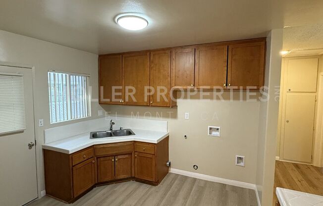 2 beds, 1 bath, $2,200, Unit whi45a