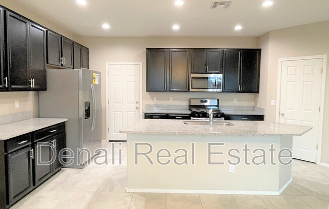 1424 N PAUL